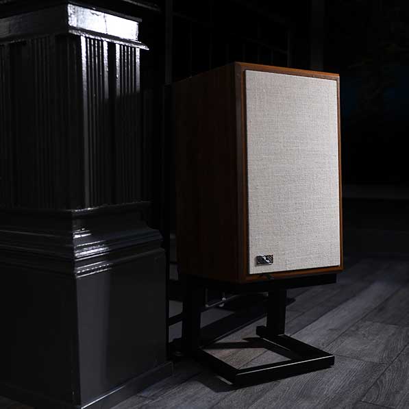 新品 | “复古设计声学气垫音箱”KLH Model Three 书架音箱-影音新生活