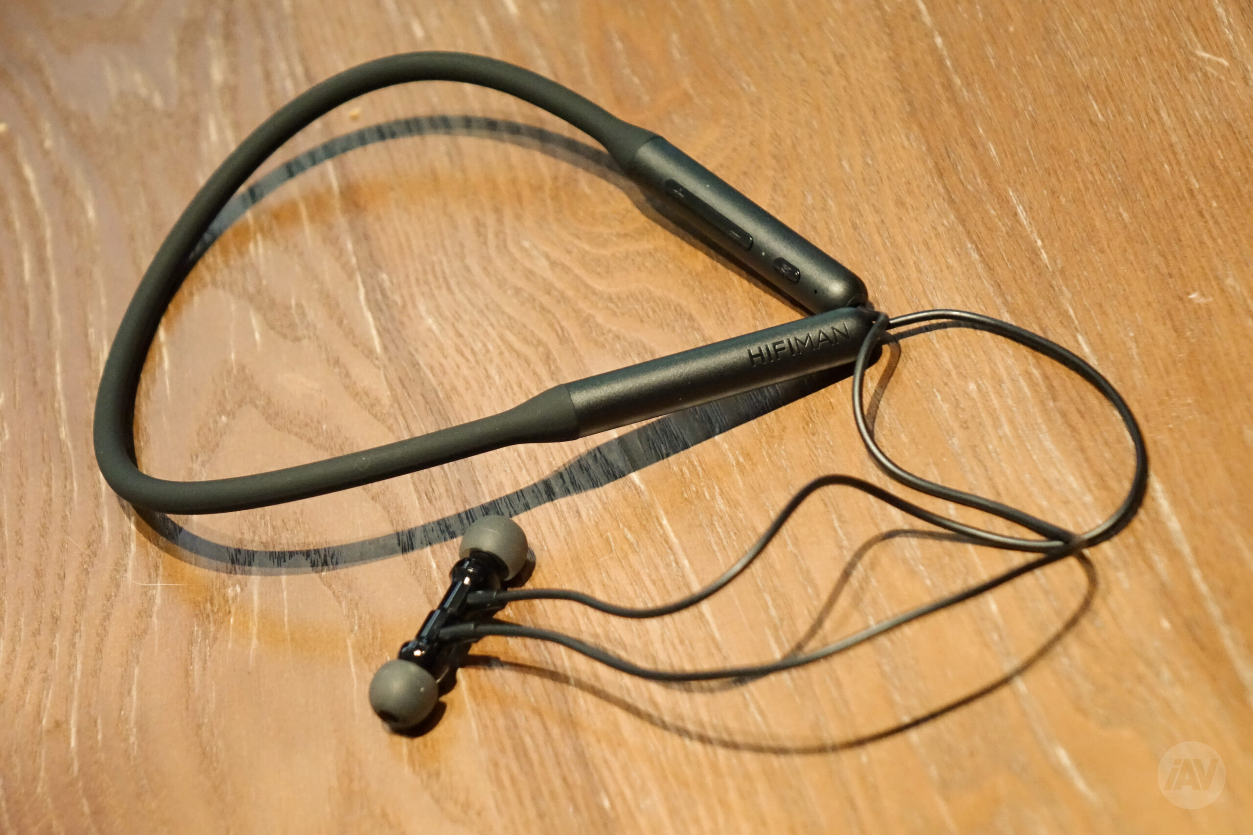 试玩 | “百元运动耳机，却拥有千元级别音质”HIFIMAN BW600 颈挂式无线耳机-影音新生活